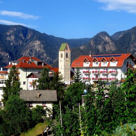 Gasthaus Zum Weissen Kreuz Lazfons Dış mekan fotoğraf
