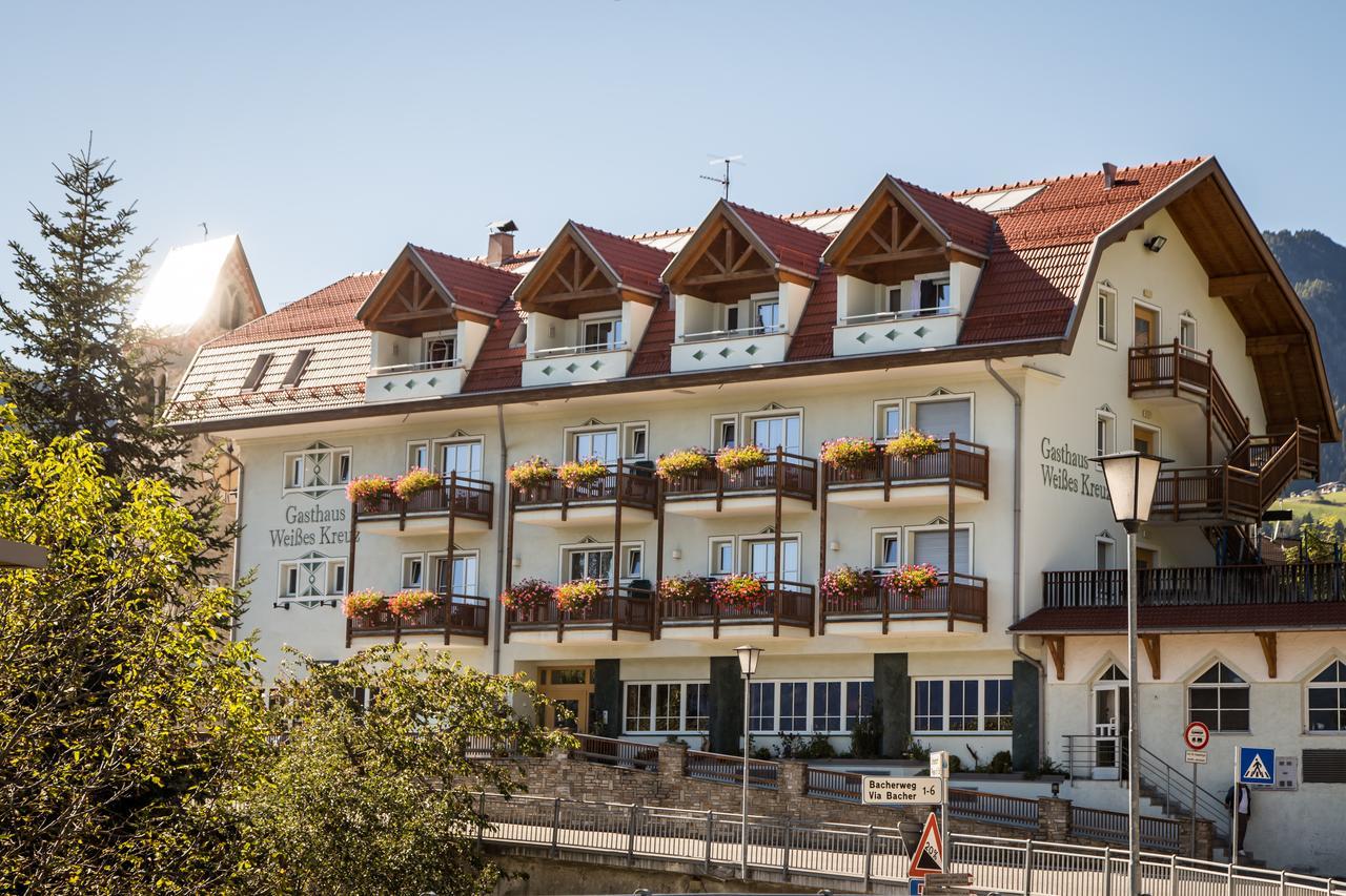 Gasthaus Zum Weissen Kreuz Lazfons Dış mekan fotoğraf