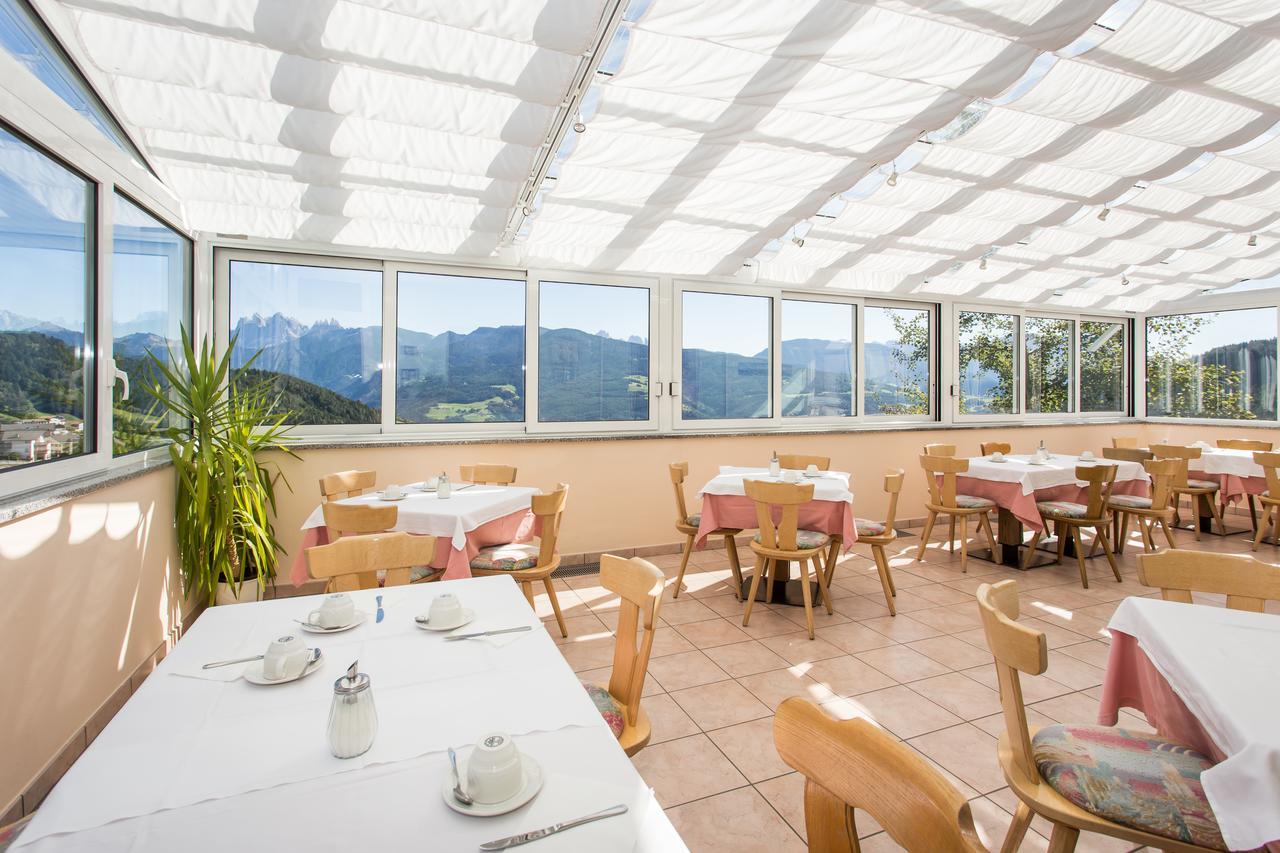 Gasthaus Zum Weissen Kreuz Lazfons Dış mekan fotoğraf